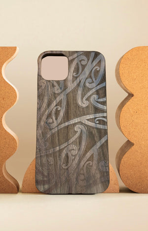 Te Tātāwai Ki Tua Phone case