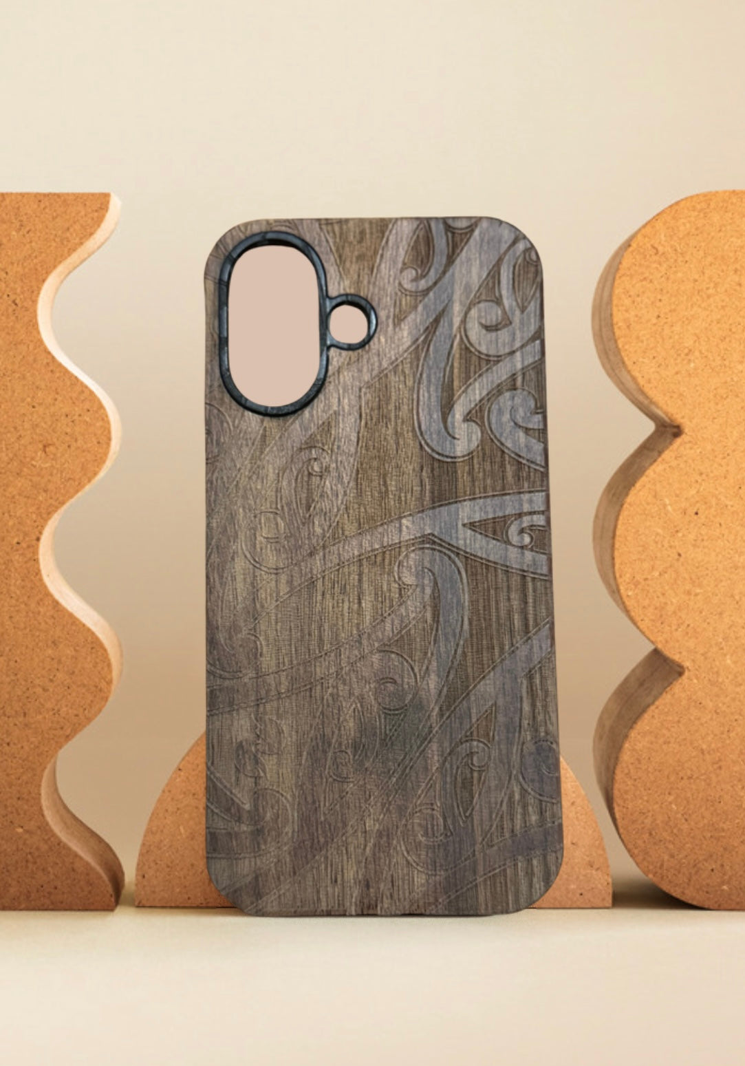 Te Tātāwai Ki Tua Phone case