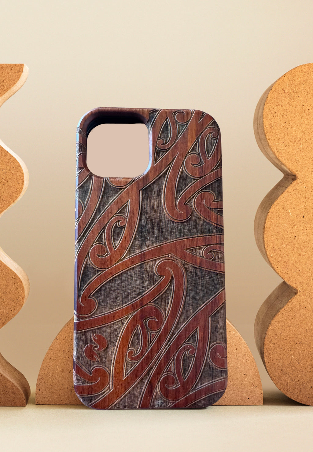 Te Tātāwai Ki Tua Phone case