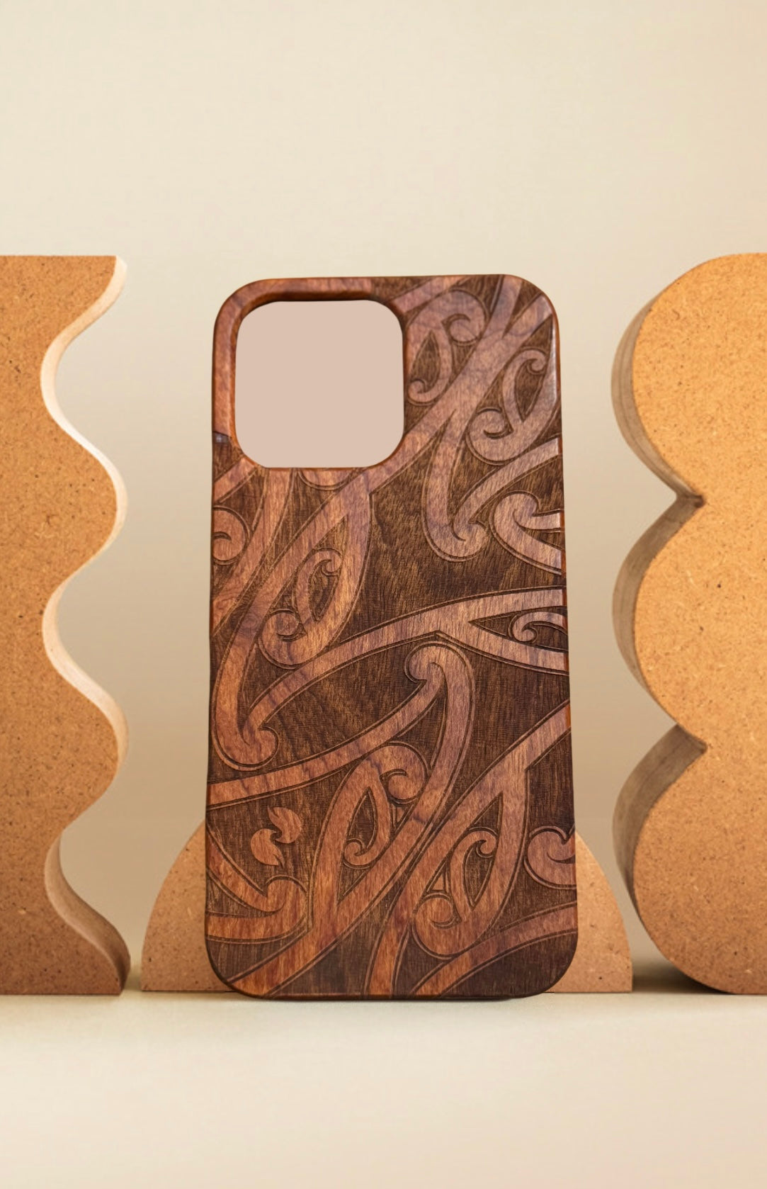 Te Tātāwai Ki Tua Phone case