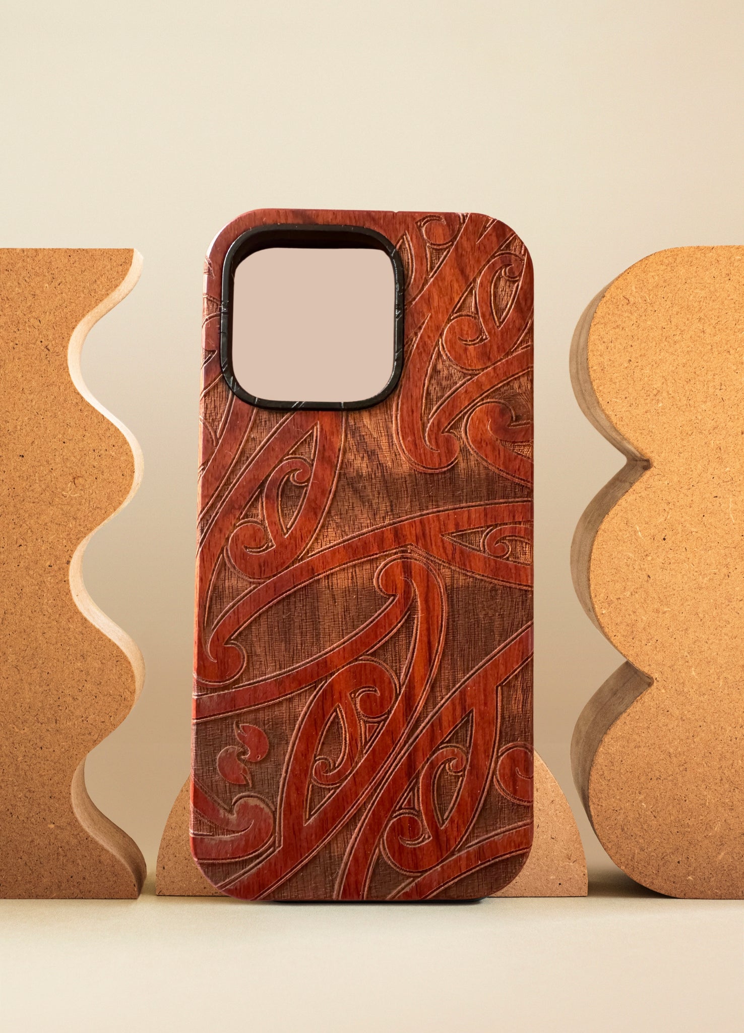 Te Tātāwai Ki Tua Phone case