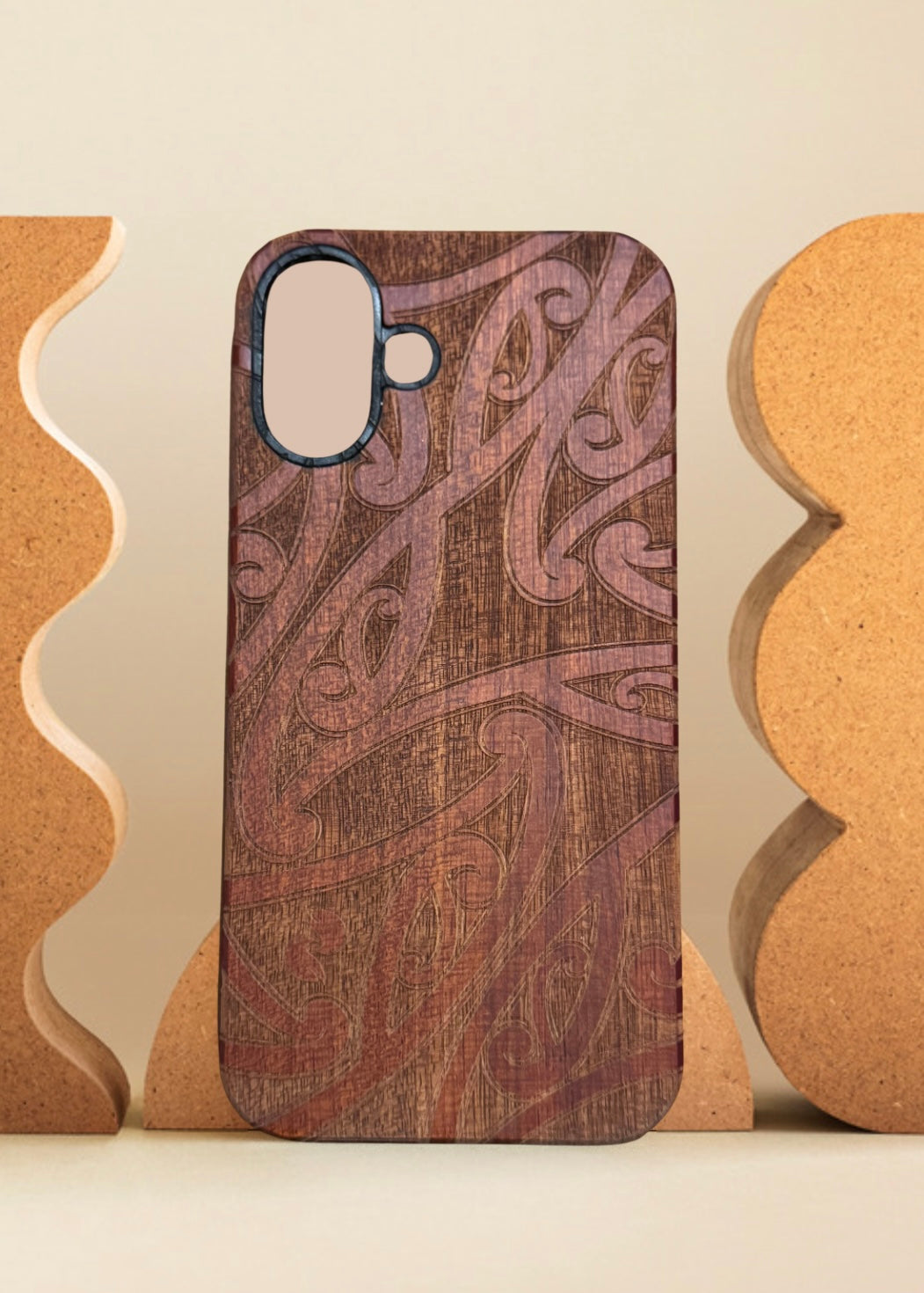 Te Tātāwai Ki Tua Phone case