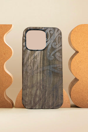 Te Tātāwai Ki Tua Phone case